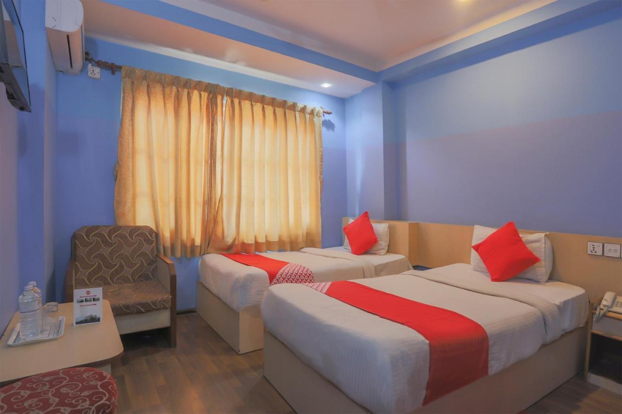 Oyo 789 Hotel Shivam Plaza Катманду Экстерьер фото