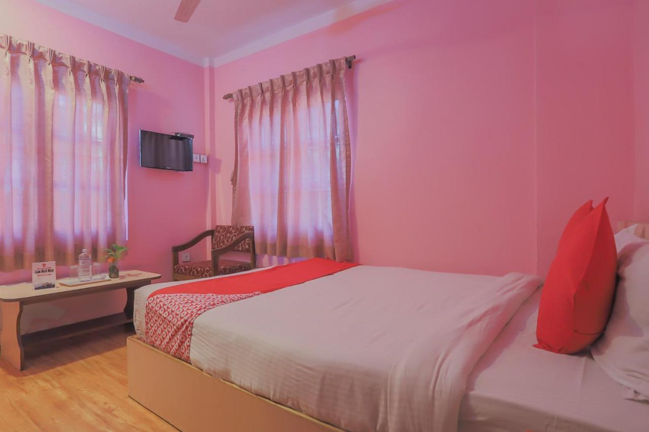 Oyo 789 Hotel Shivam Plaza Катманду Экстерьер фото
