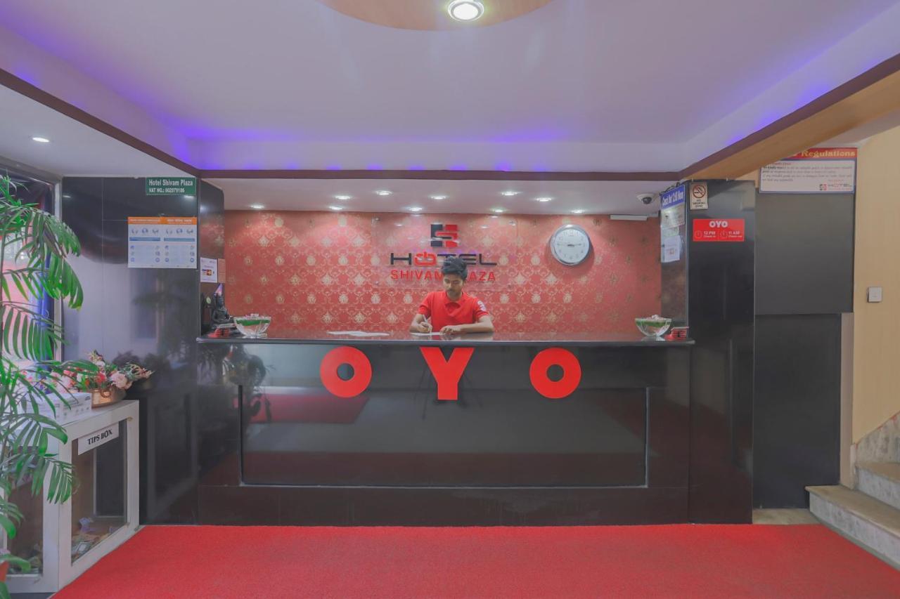 Oyo 789 Hotel Shivam Plaza Катманду Экстерьер фото